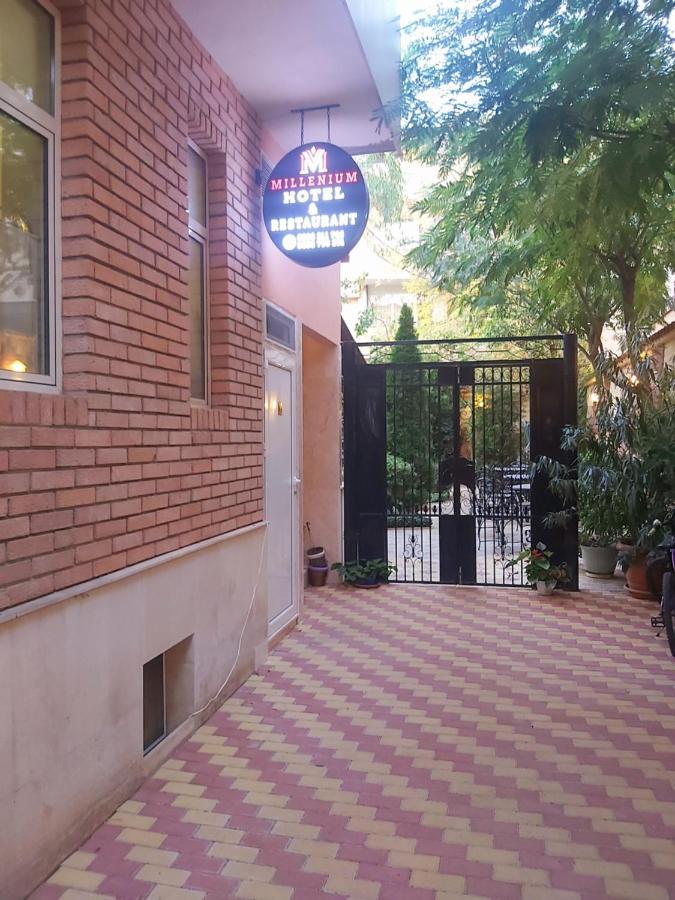 Хотел Милениум Yambol Exterior foto